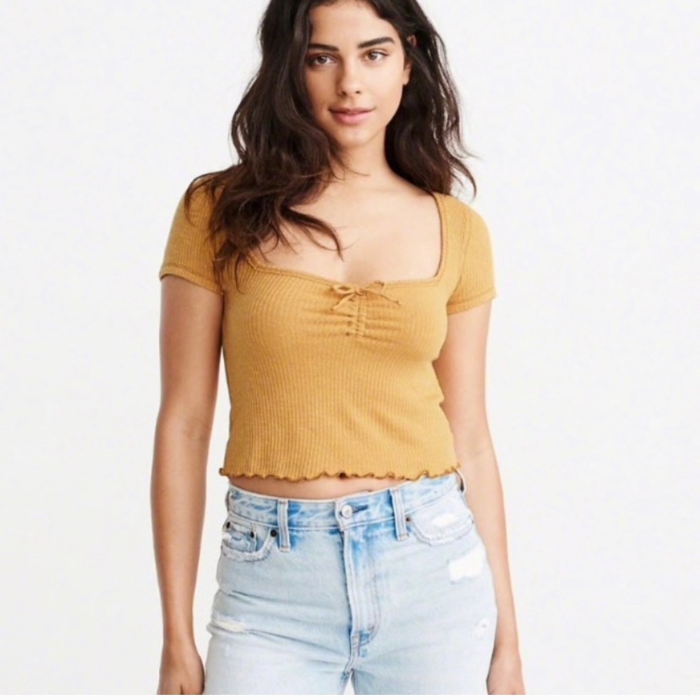 Abercrombie yellow square neck tee